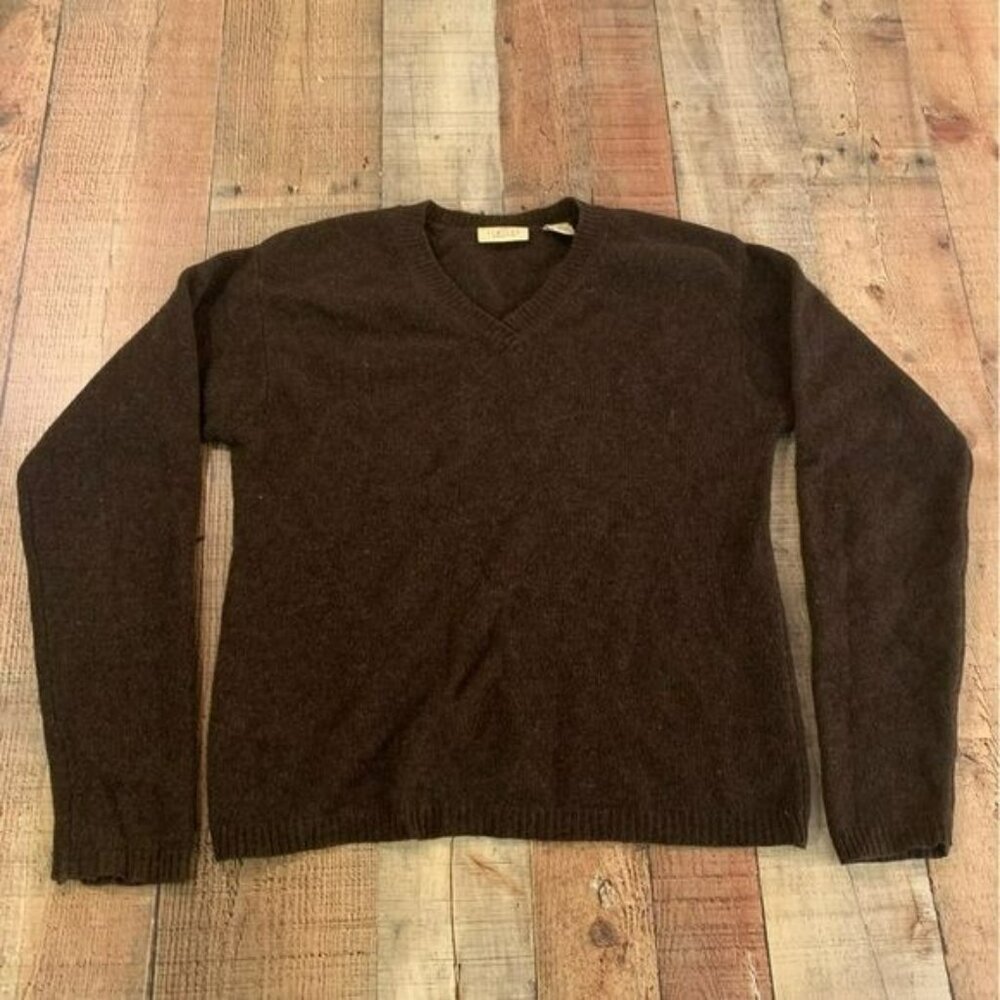 Limited America womens size M lambs wool v-neck long sleeve sweater in brown